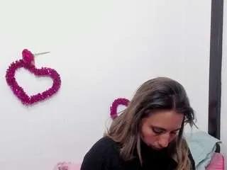 Offline giia39 on CamSoda