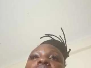 hadassah02 on CamSoda 