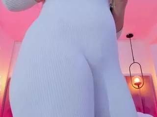 Freechat haily-b on CamSoda