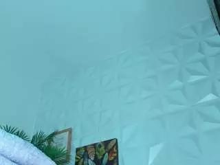 Offline hellen-sky on CamSoda