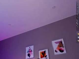 Offline holy-reid on CamSoda