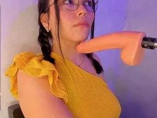 Offline honeyjenny on CamSoda