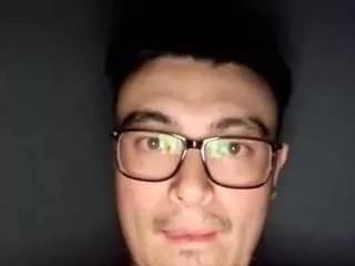 Offline hornyasianman on CamSoda