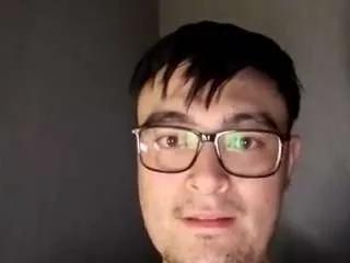 Offline hornyasianman on CamSoda