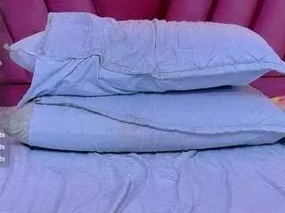 Offline hornybarelylegalgirl on CamSoda