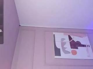 hottieminee on CamSoda 