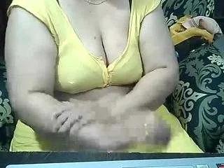 indianbhabimilf40 on CamSoda 