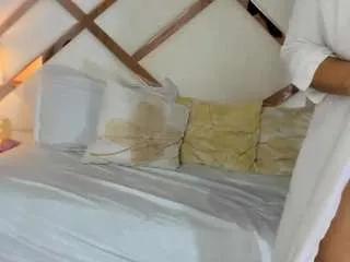 Offline isa-castiblanco on CamSoda