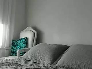 Offline isabellaa-moon on CamSoda