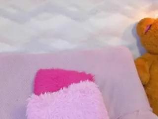 Freechat jazlin-angels on CamSoda