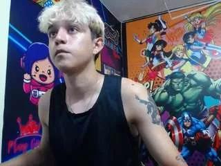 Offline jisus-cat on CamSoda