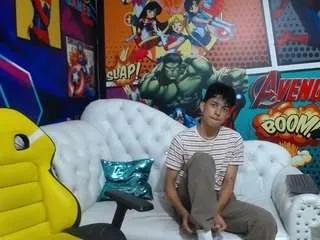 Offline jisus-cat on CamSoda