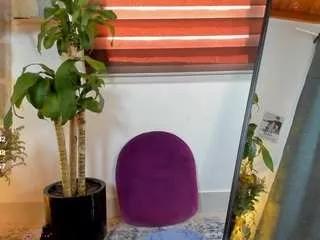 Offline julieta-cooper on CamSoda