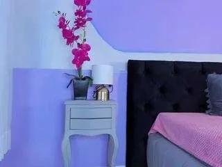 Offline julieta-cortes on CamSoda