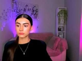 Freechat kaisy-star on CamSoda