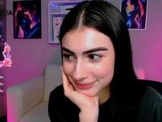 Freechat kaisy-star on CamSoda