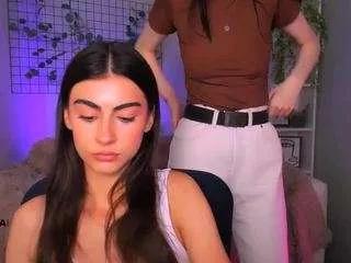 Freechat kaisy-star on CamSoda
