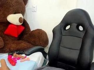 Freechat karina-mason on CamSoda