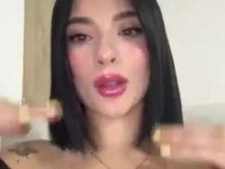 Offline kiraalopez on CamSoda