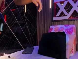 Offline kloesuarez on CamSoda