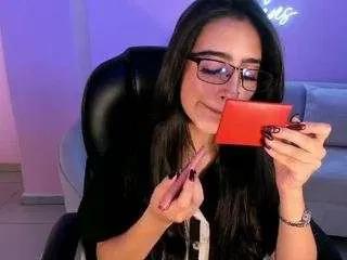 Offline larisasmirnov1 on CamSoda