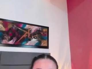 Freechat leaahcarter on CamSoda