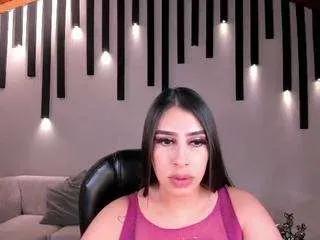 Freechat leahlombardi on CamSoda