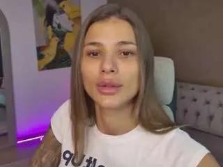 Offline lenna-goddess on CamSoda
