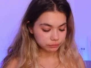 Offline liimeee on CamSoda