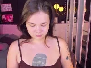 lilacmuse on CamSoda 