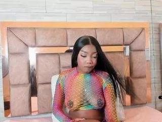 lilian-starfire on CamSoda 