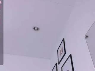 Offline lilisantos on CamSoda