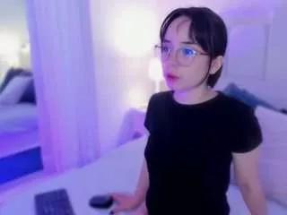 Offline lilou-albrecht on CamSoda