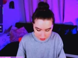 lilythompsonx on CamSoda 