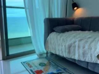 Freechat lisagreenway on CamSoda