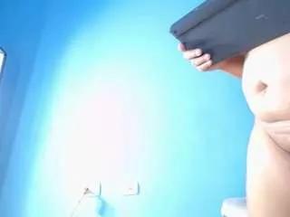 Offline livianax19 on CamSoda