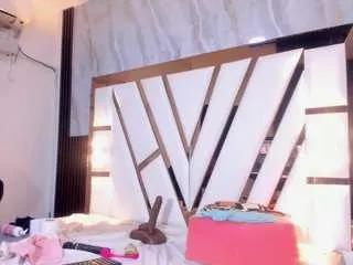 Offline lola-hornei on CamSoda