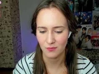 Offline lucyrose3 on CamSoda