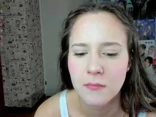 Offline lucyrose3 on CamSoda