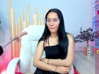 Offline lucyyliiu on CamSoda
