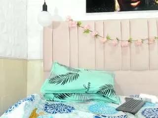 Offline luna-maisonn on CamSoda