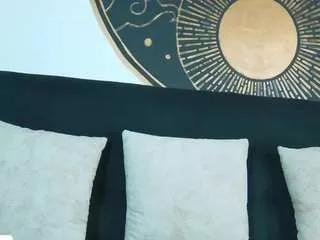 Offline lunaa-mistyc on CamSoda