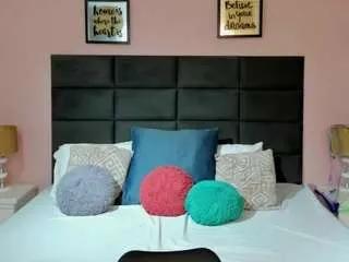 Offline madisonjenner on CamSoda