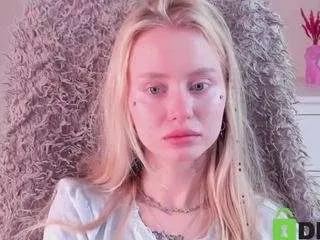 Offline malenaernman on CamSoda