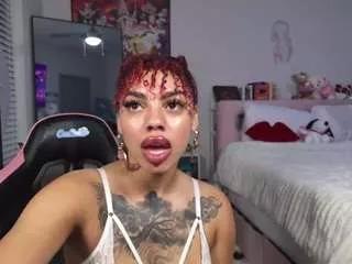 Freechat mariaa-skyy on CamSoda