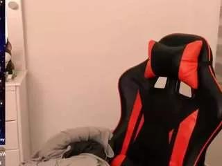 Freechat maryluna95 on CamSoda