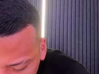 Offline max-turner1 on CamSoda