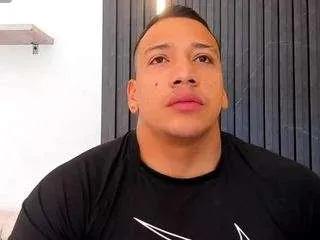 Offline max-turner1 on CamSoda