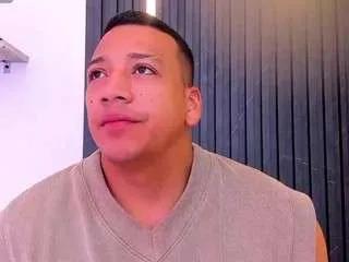 Offline max-turner1 on CamSoda