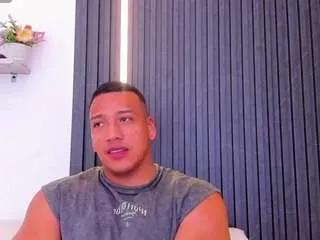 Offline max-turner1 on CamSoda